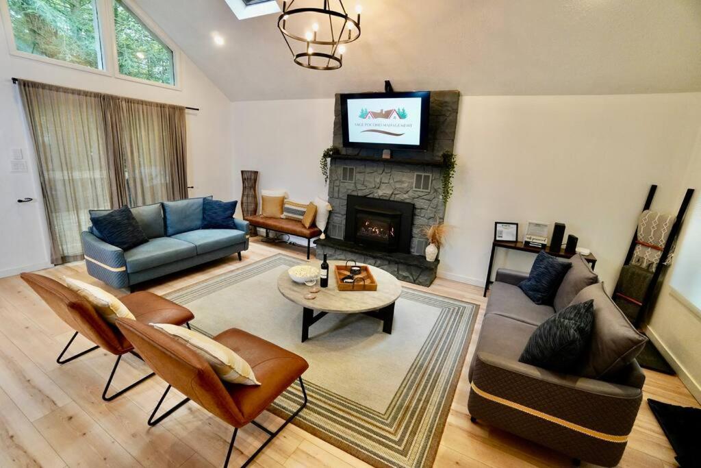 Holiday home Poconos Oasis With Game *